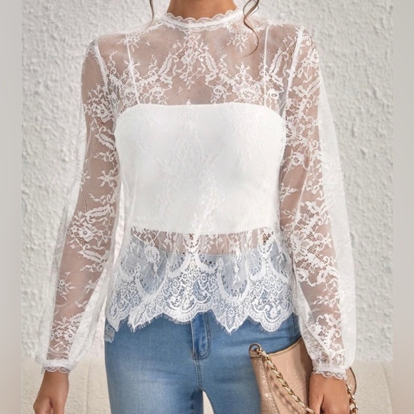 Luxe whiteromantic floral lace long sleeve top